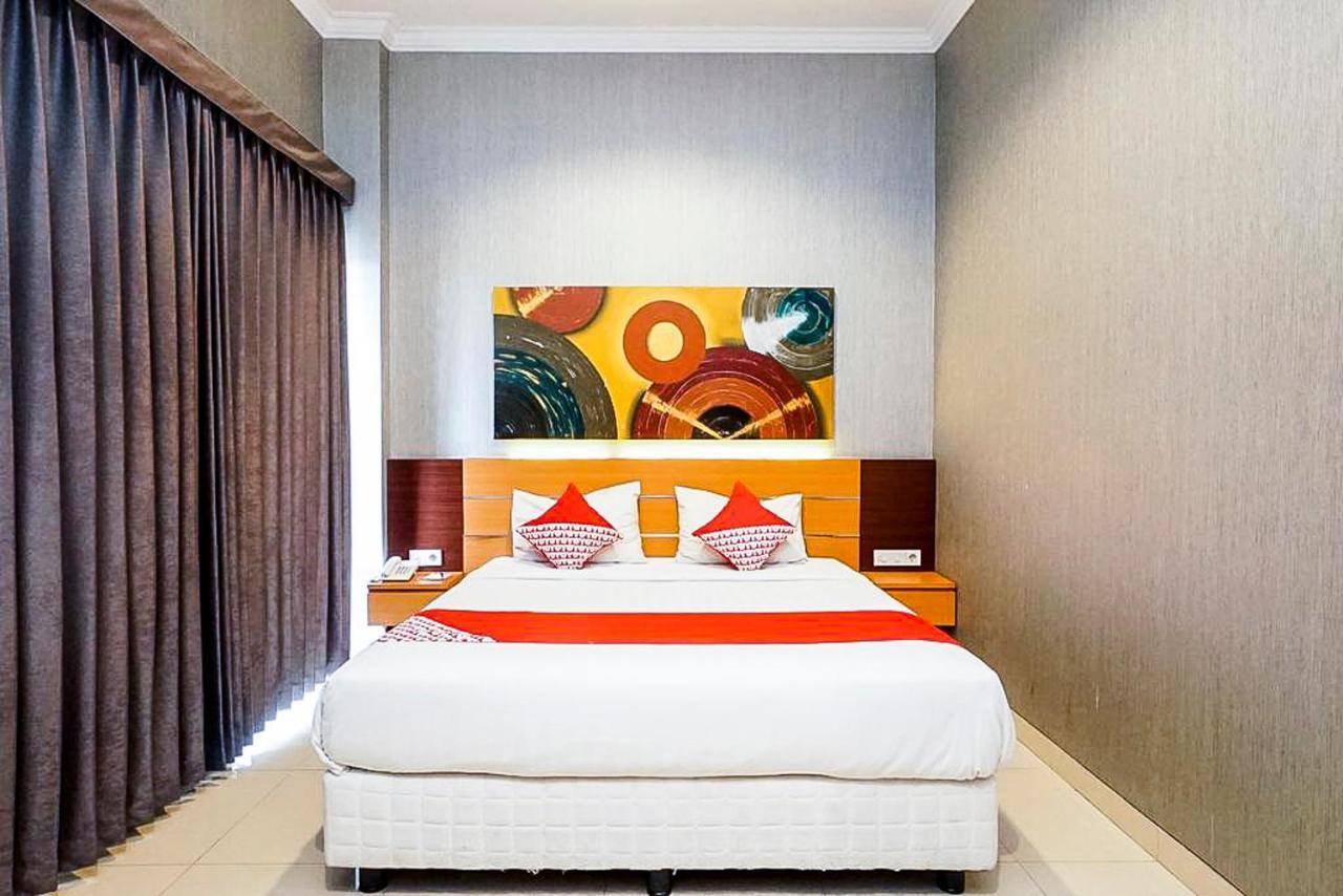 Oyo 289 Hotel Dalwa Syariah Пасуруан Екстериор снимка