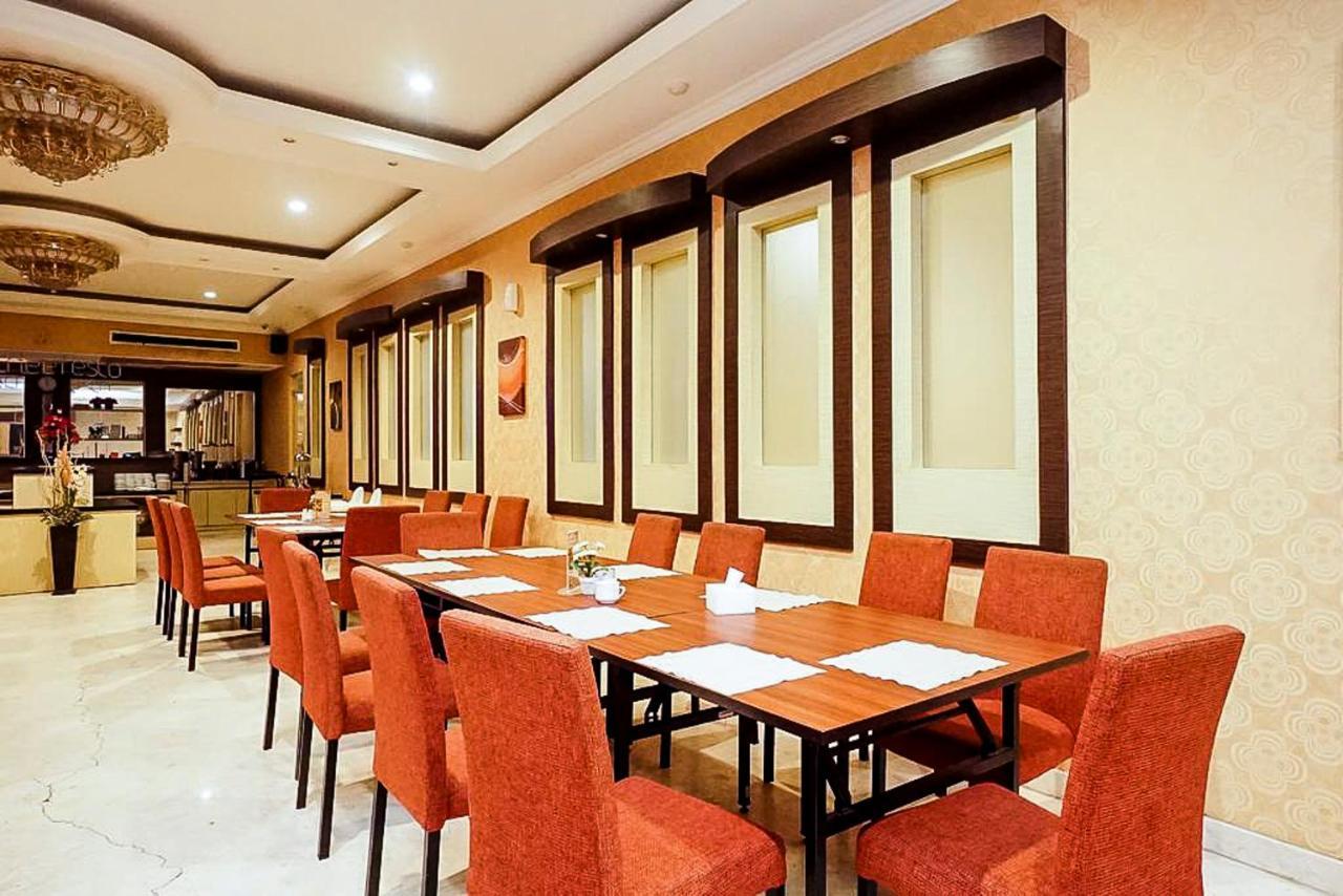 Oyo 289 Hotel Dalwa Syariah Пасуруан Екстериор снимка